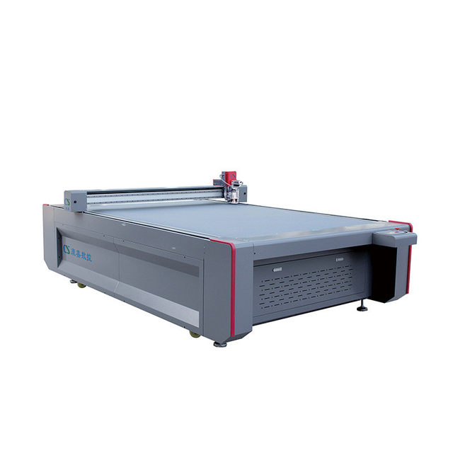 Vibrating knife cutting machine tire velvet pattern identification cutting machine wind shield material KT plate vibrating knife cutting machine