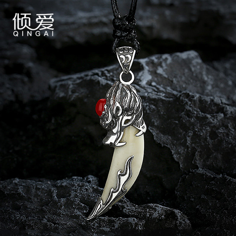 Pure silver necklace male ochre hip-hop Wolf Tooth Bully national retro pendant real tooth personality Tooth Design Dog Tooth Pendant