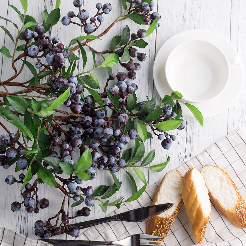 Southern Cross Seven-headed blueberry simulation plant Tall berry branches Feeling glue simulation flower decoration material