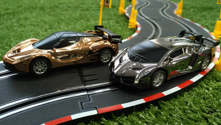 Songbao Đồ chơi 1:43 Racing Track Racing Bản gốc Rally Toy Rally Toy Electric Car đồ chơi mini