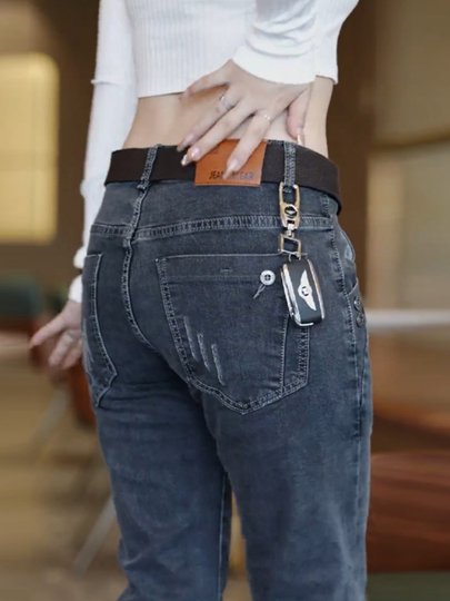 Herrenjeans mittleren Alters 2025 Frühling und Herbst neuer heißer Stil Slim Fit kleine Füße Koreanischer Stil trendige Freizeithosen Herrenbekleidung