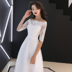 Cô dâu nhẹ áo cưới 2020 mới vai một từ ra khỏi sợi retro Hepburn gió hiển thị mỏng đơn giản hệ thống sen siêu cổ tích 