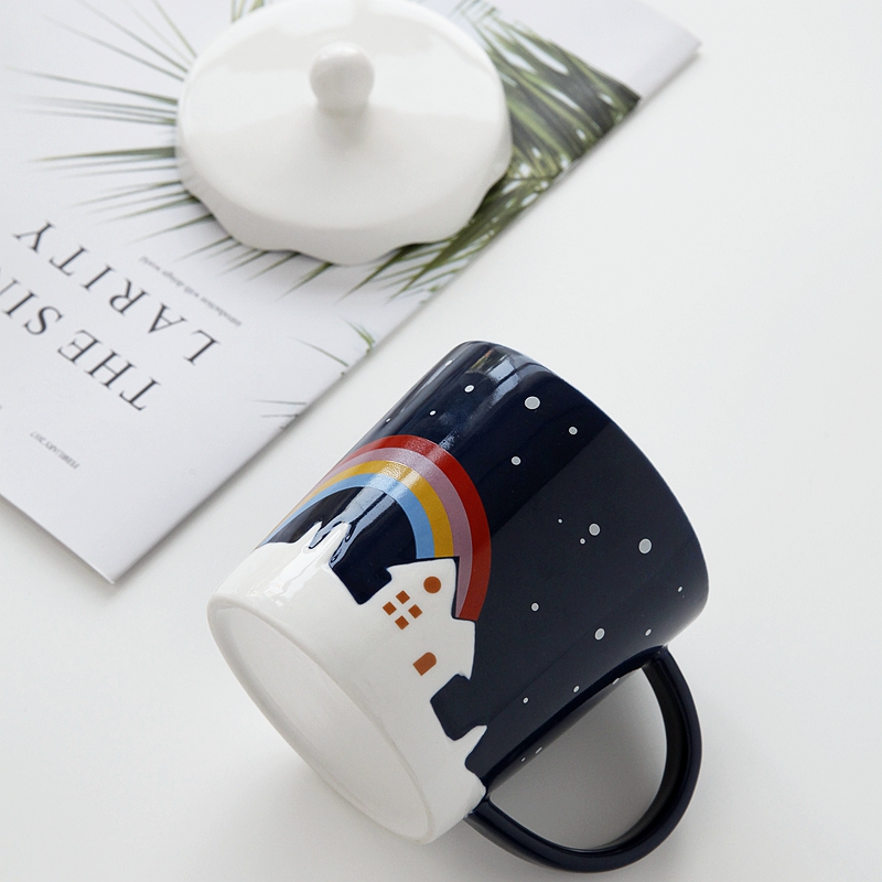 Creative move ceramic keller cup with cover trend of drinking a cup of coffee cup men 's and women' s cereal breakfast cup