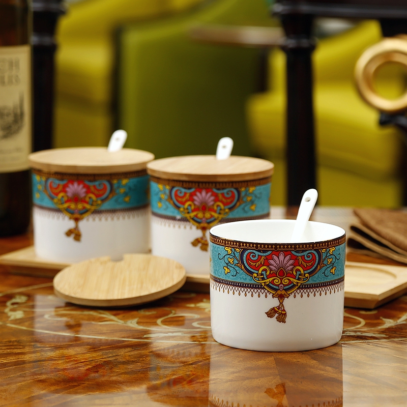 Creative household ceramics flavor pot three - piece kitchen seasoning boxed set ipads China condiment jar jar of salt