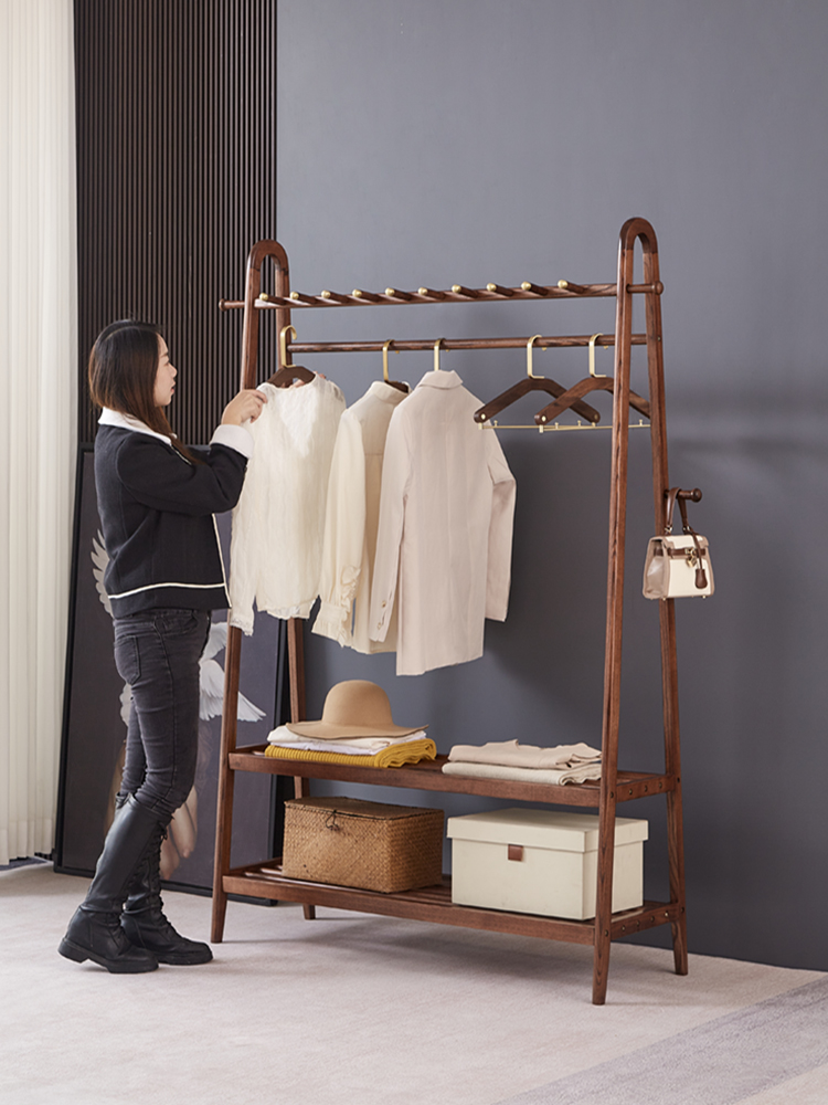 实木衣帽架此样用，房间瞬间变高级✨