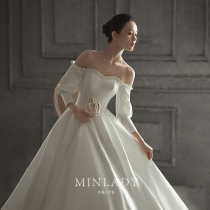 Judith satin wedding dress 2021 new Hepburn court retro one-shoulder long-sleeved wedding dress covering the arm