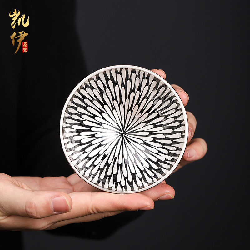 Jianyang sharply glaze coppering. As YinJian lamp that pure manual trace silver tea oil droplets flowers, iron tire ceramic tea cup tea cups