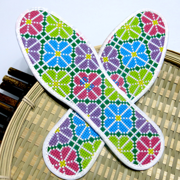 New cross stitch insole semi-finished men's and women's geometric flower type fragrant thickened with needlework sweat absorption deodorant full embroidery