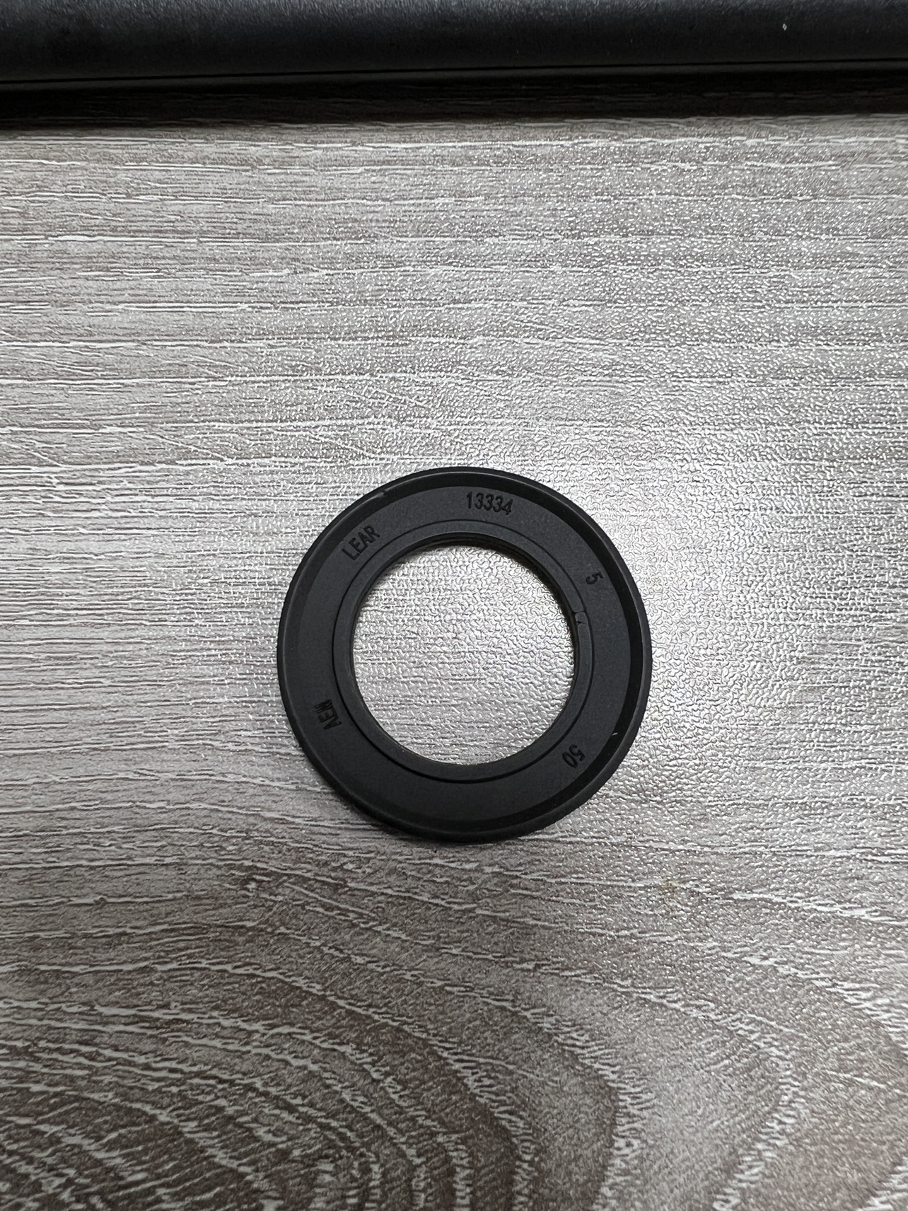 中国重汽曼07发动机喷油器线束胶圈080V25413-6089：原厂配件的重要性大揭秘！