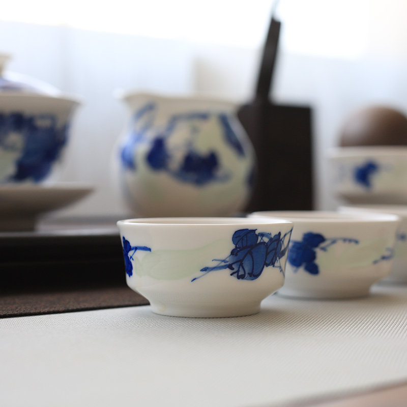 The Red leaves of jingdezhen ceramics kung fu tea tureen suit high temperature porcelain its depicting six cups 8 head suit with a gift
