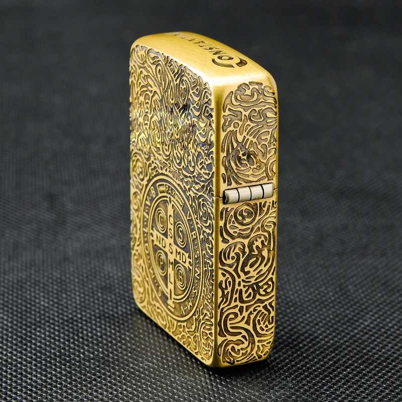 зажигалка ручной работы. ручная гравировка. зажигалка джона константина zippo. бензиновая зажигалка ручной работы купить. зиппо кастом.