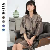 Internet celebrity style high-end barber shop customer robes hair dyeing clothes hair salon customer service hair salon perming and dyeing trendy brand custom logo beauty salon