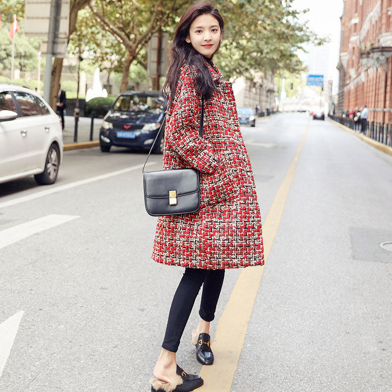 Small fragrant wind houndstooth coat women 2020 popular Korean style autumn and winter mid-length woolen loose plaid woolen coat