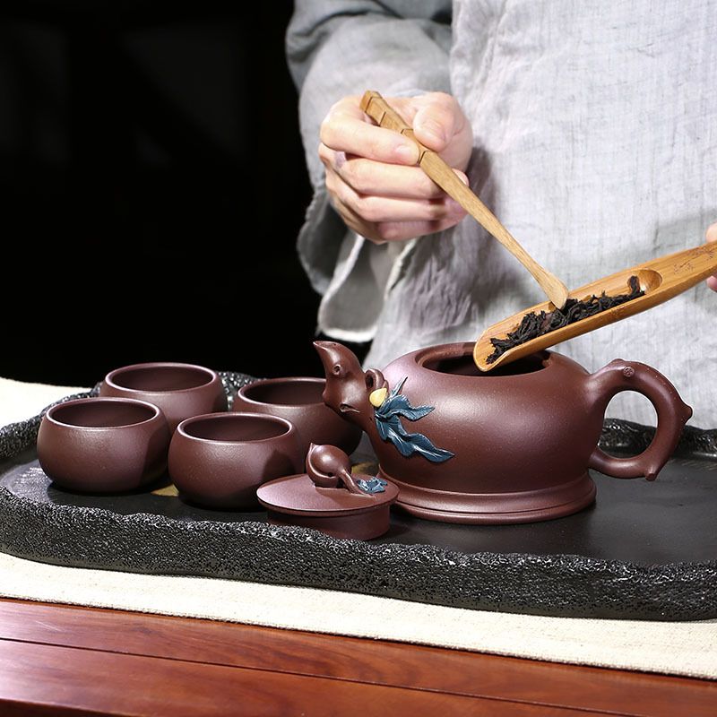 Purple sand tea set kit set of yixing undressed ore peach Purple clay set it salty ZhongYing manual pot pot of kung fu