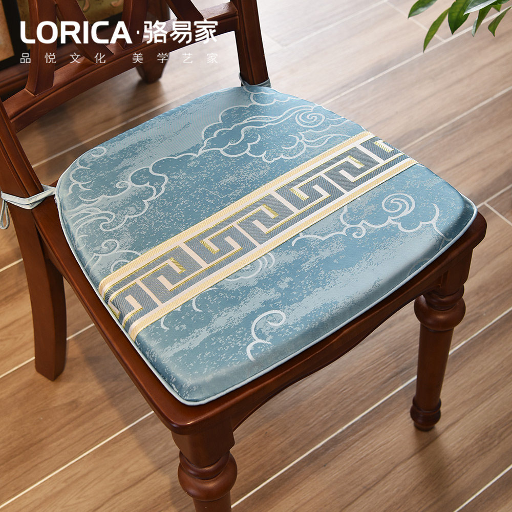 Chinese style dining table and chairs Cushion Fart Cushion Horse Hooded Mat Home Chair Cushion Red Wood Dining Chair Cushion Solid Wood Stool Seat Cushion