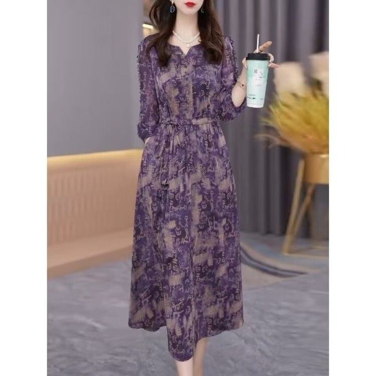 Floral Fashion Three-Quarter Sleeve Dress for Women, Stylish Mid-Length Slimming Over-The-Knee Long Dress with Waist-Cinching and Tummy-Covering Design Floral Fashion Three-Quarter Sleeve Dress for Women, Stylish Mid-Length Slimming Over-The-Knee Long Dress with Waist-Cinching and Tummy-Covering Design