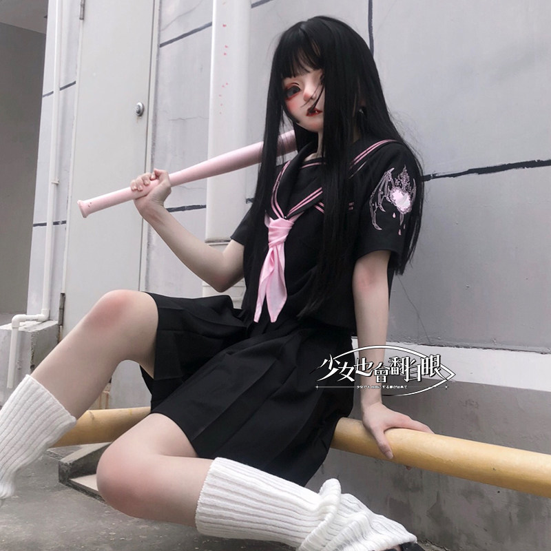 Girls will also roll their eyes, Chessia's heart, bad full embroidery girl jk sailor uniform, short-sleeved black sweet