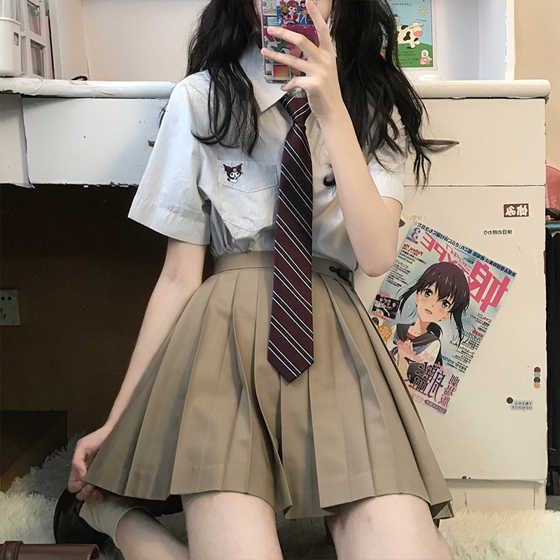 Less eye-to-eye card with its color plexeroy dress brown half body dress camel color original pure color jk short dress uniform base