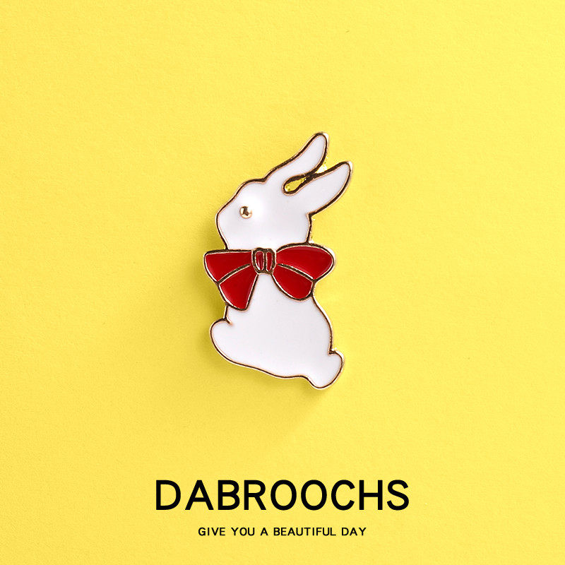 Xiao Zhan with a small rabbit brooch cute Japanese cartoon badge men and women ins tide corsage clothes bag accessories
