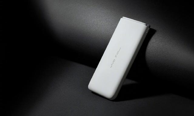 vivo双向闪充移动电源上手体验！