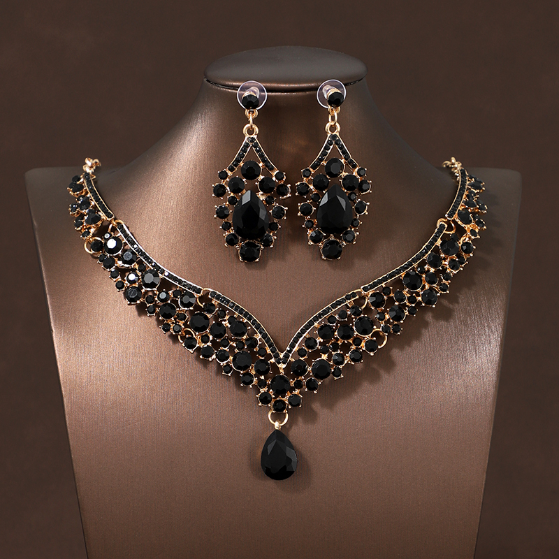A Set of Vintage Black Elegant Rhinestone Necklaces and Earrings, Bridal Clavicle Chain, Wedding Dress, Banquet Evening Dress Accessories