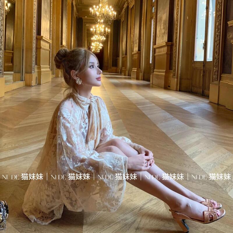 2024 Light Luxury High-End Design Fall/Winter Light Milk Tea Color Lantern Sleeve Tie Lace Bow Elegant Sweet Top