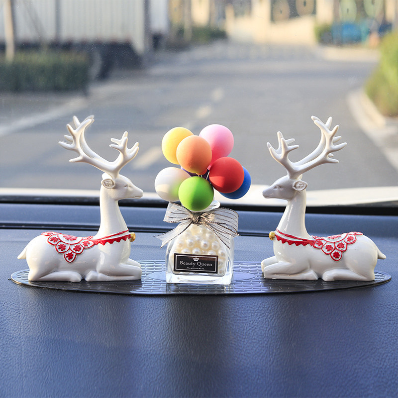 One Deer Green Car Interior Trim Items Decoration Items Large Full Vehicular Perfume Personality Sedan Upscale Atmospheric Men