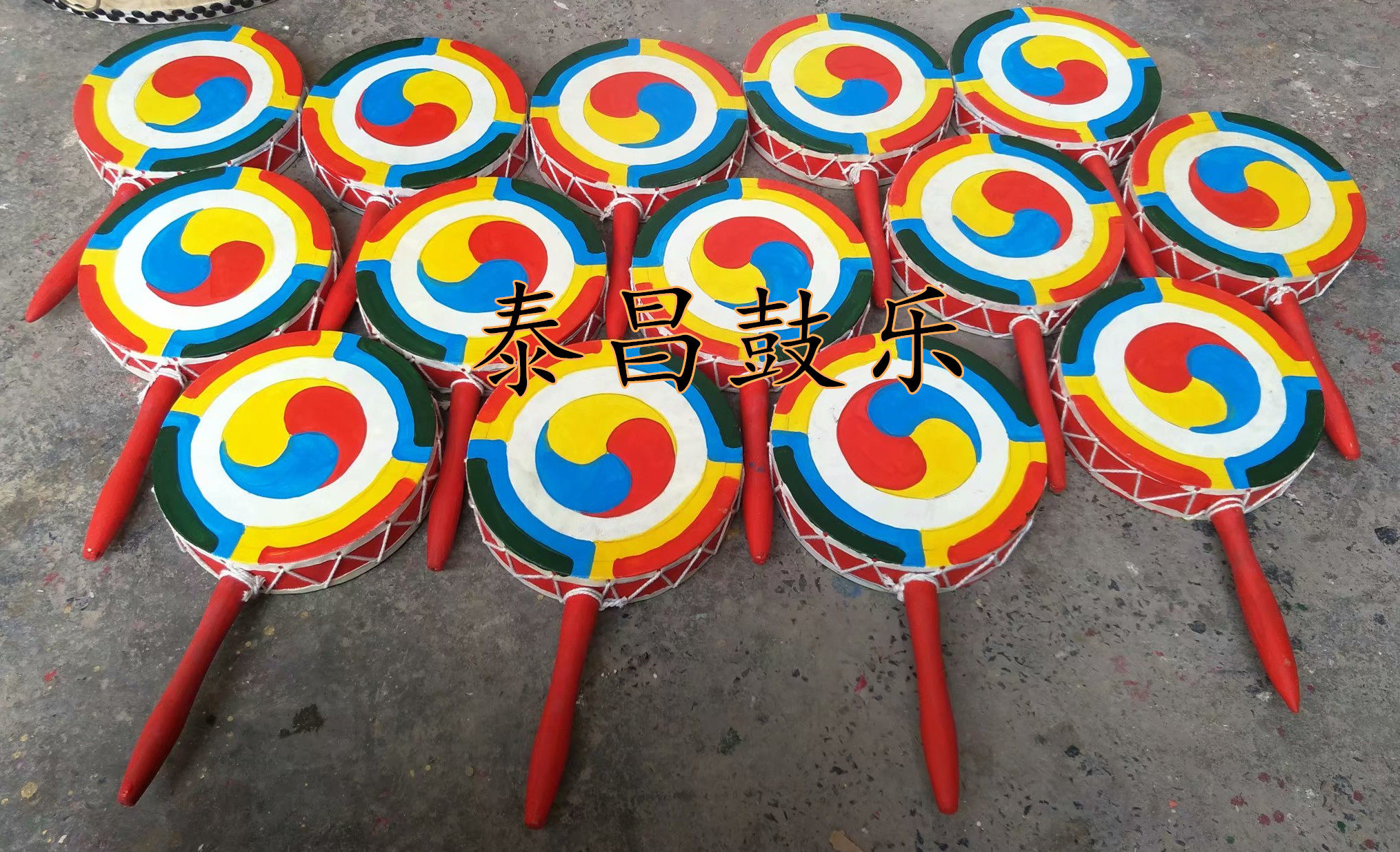 Manufacturer Direct sales North Korean flat drum dance props Seedlings Song Drum North Korea National Hand Drum Flower Bells Drum