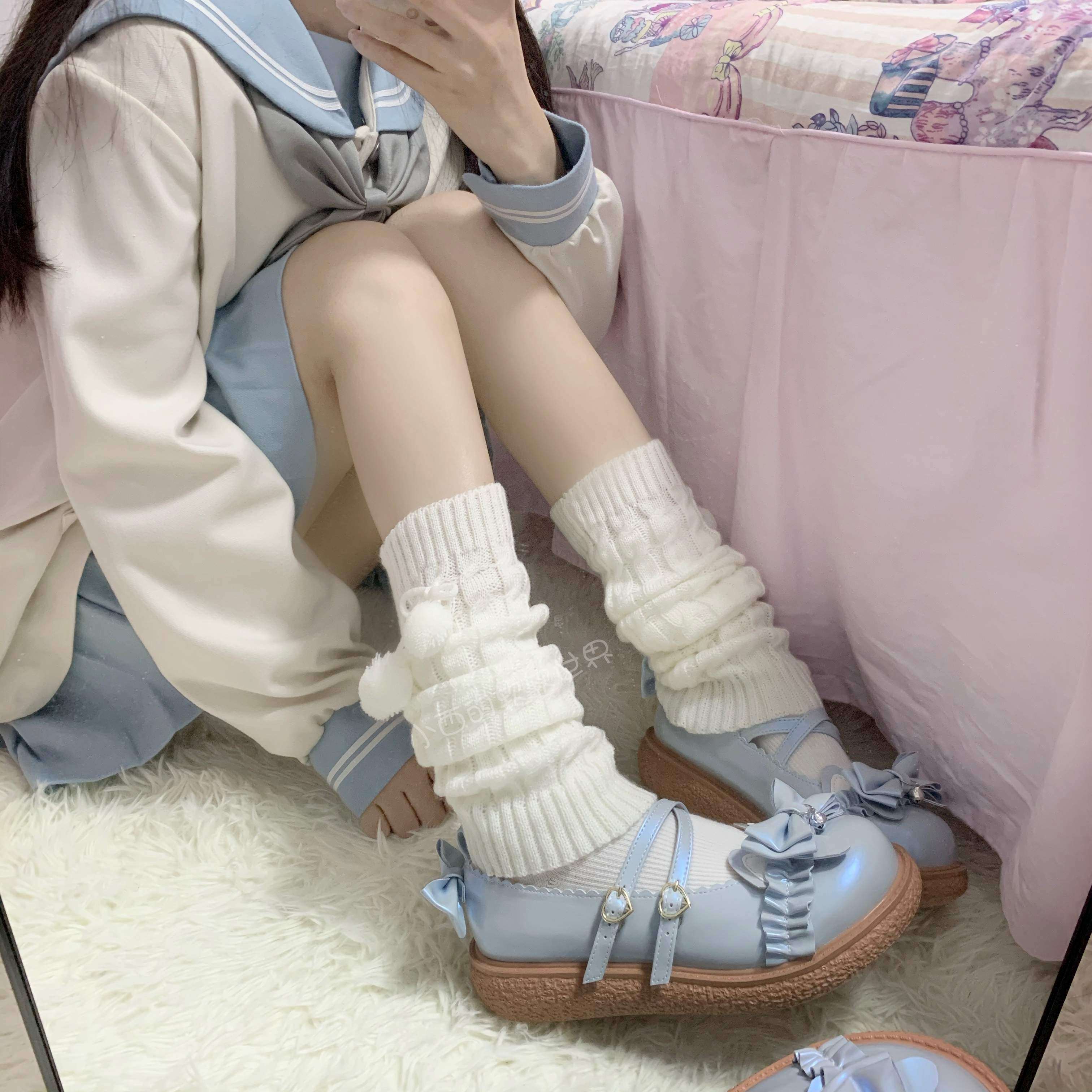 Xiaonishi's soft world (clearance) Japanese bow fur ball warm knee socks set students pile socks lo