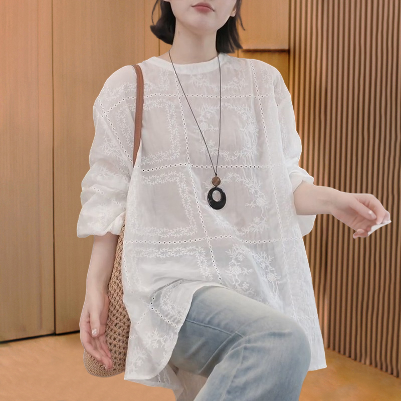 High-End Embroidered Lace Hollow-Out Long-Sleeved Shirt for Women, Summer Thin Style, High-End, Elegant, Age-Reducing Mid-Length Top
