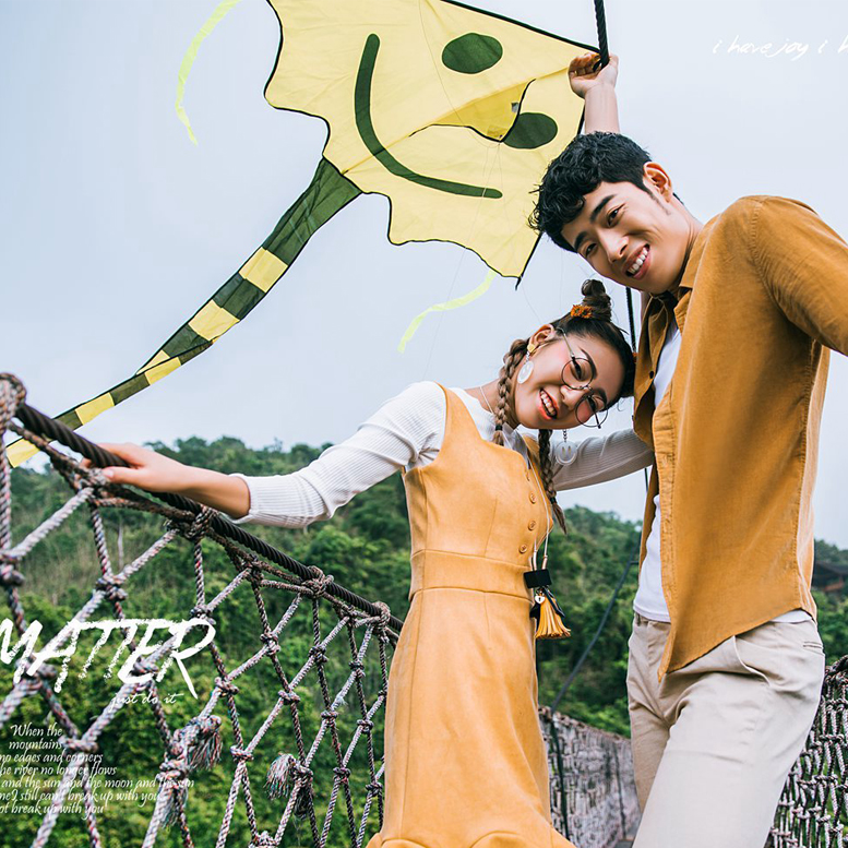 New Smiley Face Kite Creative Photography Props Brigade Beat 2017 Wedding Photoshop Photo Gallery Small Props Wedding photo Photo Props