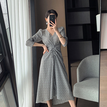 FT GUOGE Broken Floral Dress Woman 2022 Summer new V collar French style collection waist display slim temperament Blister Sleeves Long Skirt