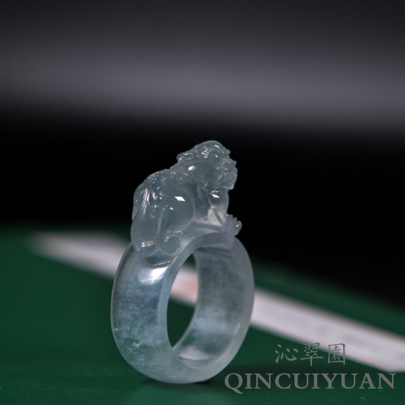 Women's real natural jadeite A goods Gao Bing Mu Na Lion Ring Men's and Women's Same Ring Finger China GTC