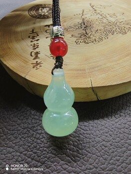 Natural xiu jade pendant gourd, which means good luck and prosperity. clavicle pendant for men and women. jade pendant necklace. jade pendant.