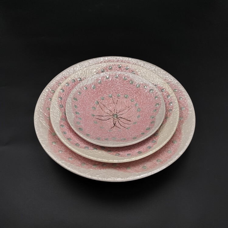 Japanese Kaiseki Banquet-Style Creative Ceramic Tableware Hand-Painted Gold Sashimi Platter Fruit Salad Plate Japanese Kaiseki Banquet-Style Creative Ceramic Tableware Hand-Painted Gold Sashimi Platter Fruit Salad Plate