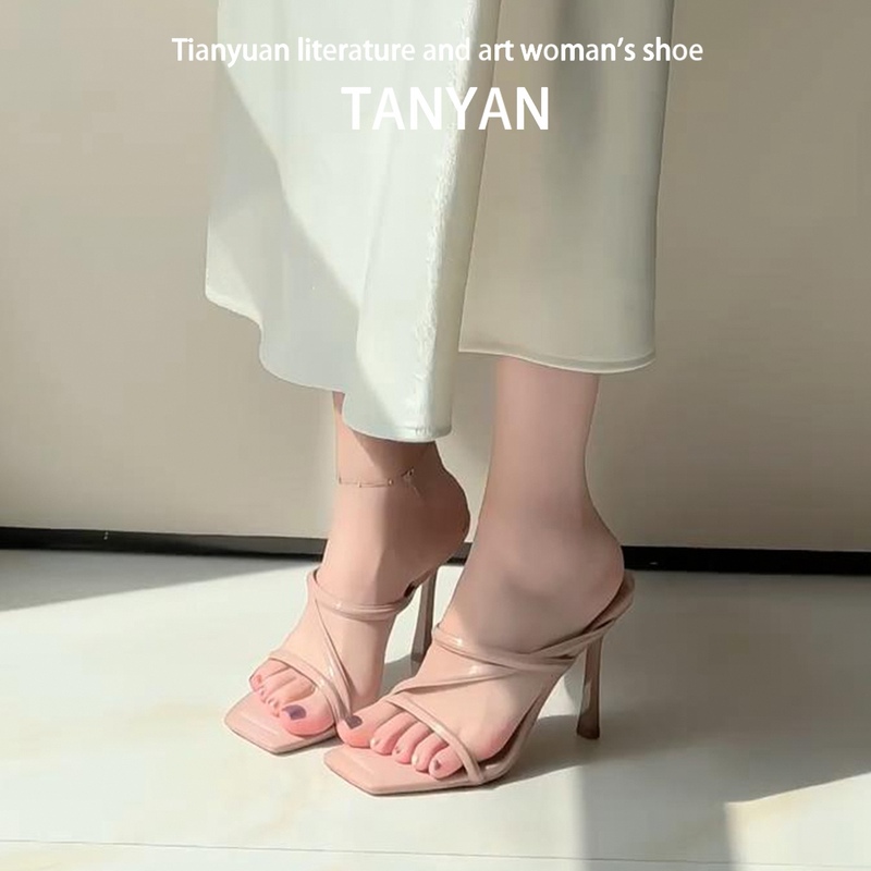 Women's Summer Sandals 2026 New Nude Color Fashionable High-End Slippers with Square Toe and Thin Strap High Heels