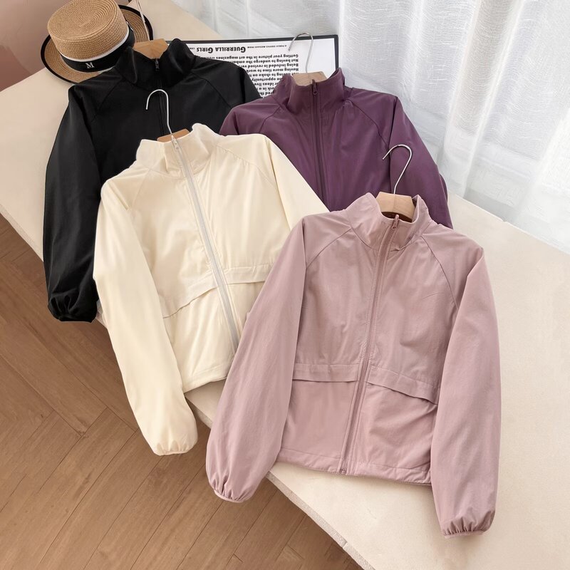 Spring and Autumn New Style Reversible Stand Collar Zipper Short Jacket for Women, Fleece-Lined Warm Jacket, Minimalist Style Softshell Fleece Jacket Spring and Autumn New Style Reversible Stand Collar Zipper Short Jacket for Women, Fleece-Lined Warm Jacket, Minimalist Style Softshell Fleece Jacket