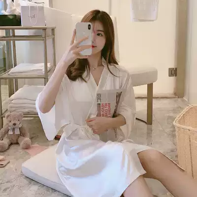 Wedding morning robe Female bride bridesmaid Silk best friend wedding pajamas Bathrobe Personality long version creative hand gift nightgown