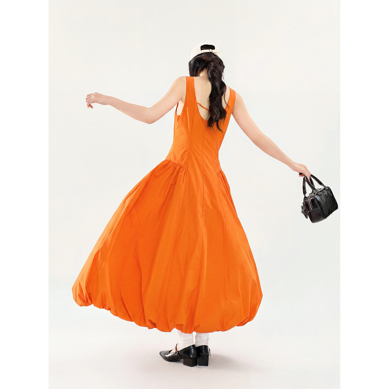 Trendy U-Neck Vest Dress for Women, Summer 2026 New Dopamine Mid-Length Backless Waist-Cinching Bubble Dress