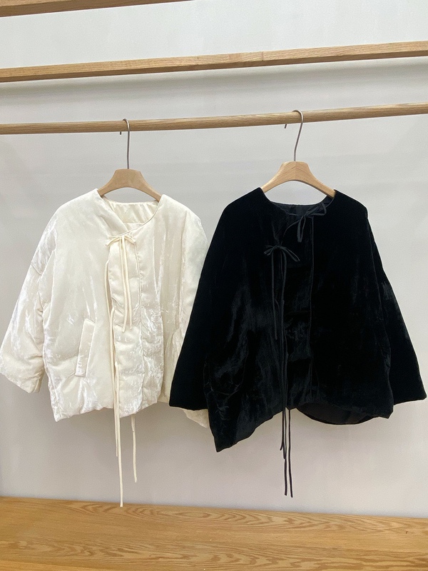 Velvet Lace-Up Lightweight down Jacket with 90% White Duck down