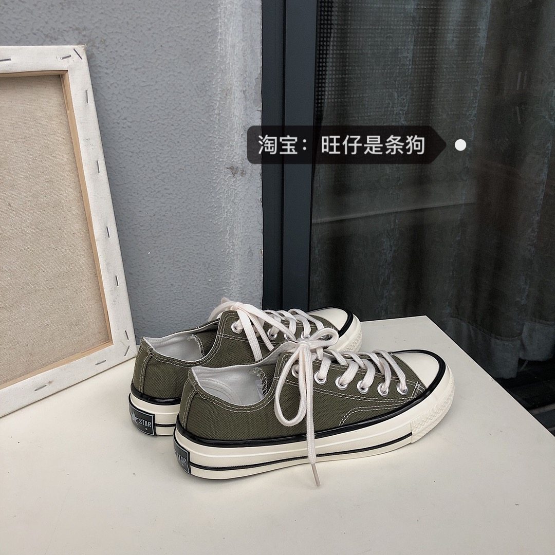 Students have a pair of 2022 new retro street shots olive green all-match canvas shoes couples men and women tide