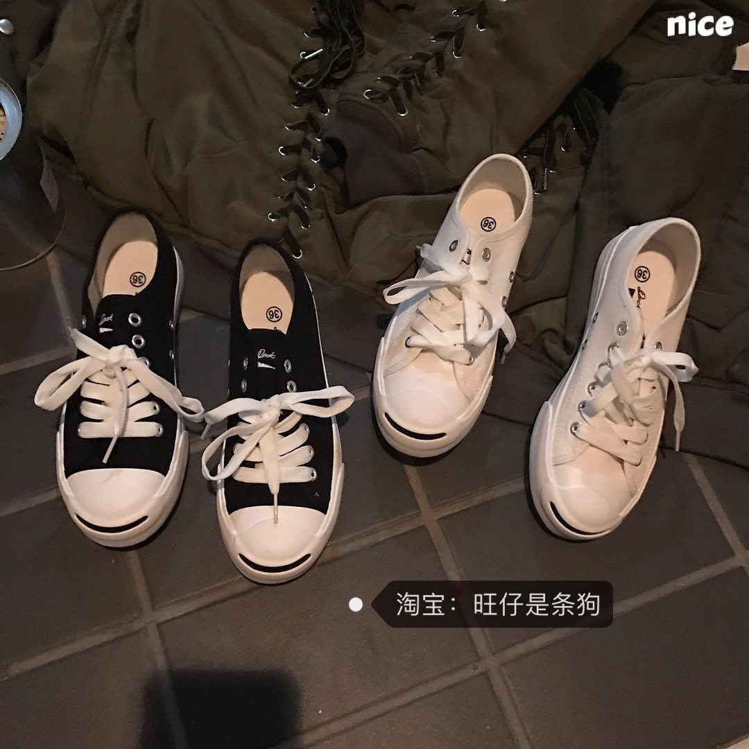 2022 new pair of super classic all-match black and white two-color open smile low-top canvas shoes couples men and women trend