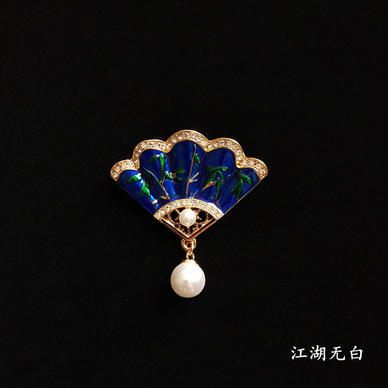 Retro fan brooch Chinese style classical Chinese corsage cheongsam dress accessories female ethnic style brooch gift
