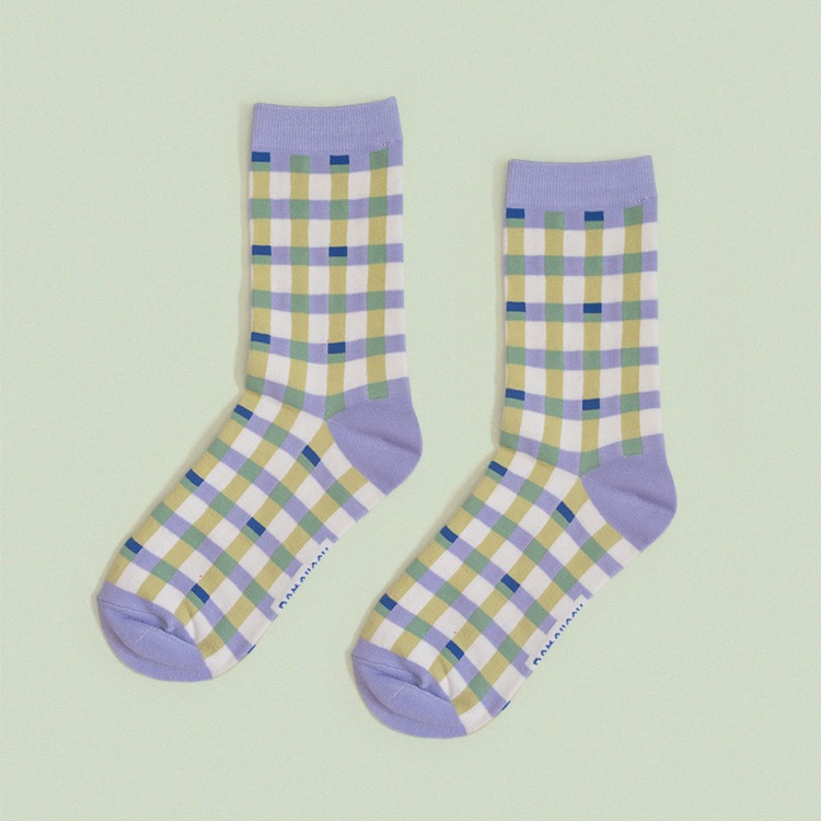 Shihai Tide Socks Xuân và Thu mới Xuanya Hoa nhỏ Dòng kẻ sọc thể thao Bông ống trung nam và nữ Vớ thủy triều - Vớ thể thao