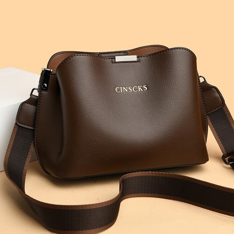 Брендовая кожаная сумка-мессенджер на одно плечо, мини-маленькая сумка, женская осенняя новая сумка подмышками 2025, корейская версия модной маленькой квадратной сумки