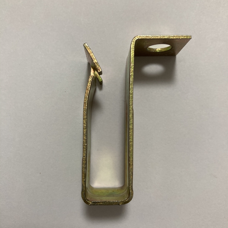 Hot selling 38 gold color zinc short fast hanging short hanging integrated ceiling main hanging large hook stainless steel suspended ceiling accessories full set