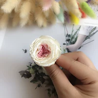 Белый розовый