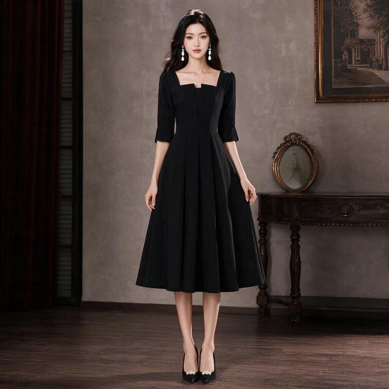 Black Niche Evening Dress with Square Neckline, Vintage Style, Mid-Length, Suitable for Parties and Annual Events, Slimming Dress