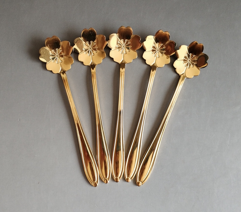 Modern stock New petal styling coffee spoons coffee cup assorted small spoon plated gold Special 