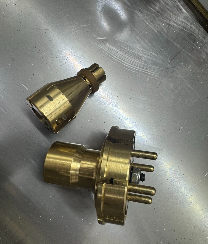 Bracelet Universal Copper Sleeve, Ring Universal Copper Sleeve, Adjustable Size Universal Fixture, Suitable for Milling Machine, Sandblasting Machine, Shaping Machine Bracelet Universal Copper Sleeve, Ring Universal Copper Sleeve, Adjustable Size Universal Fixture, Suitable for Milling Machine, Sandblasting Machine, Shaping Machine